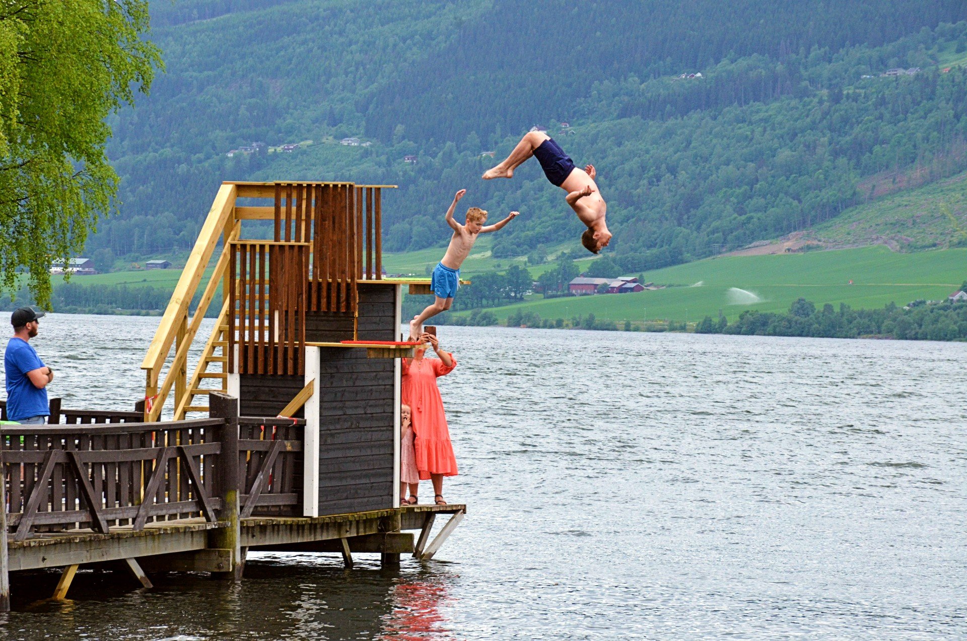 Vannsport og sommeraktiviteter ved Mjøsa