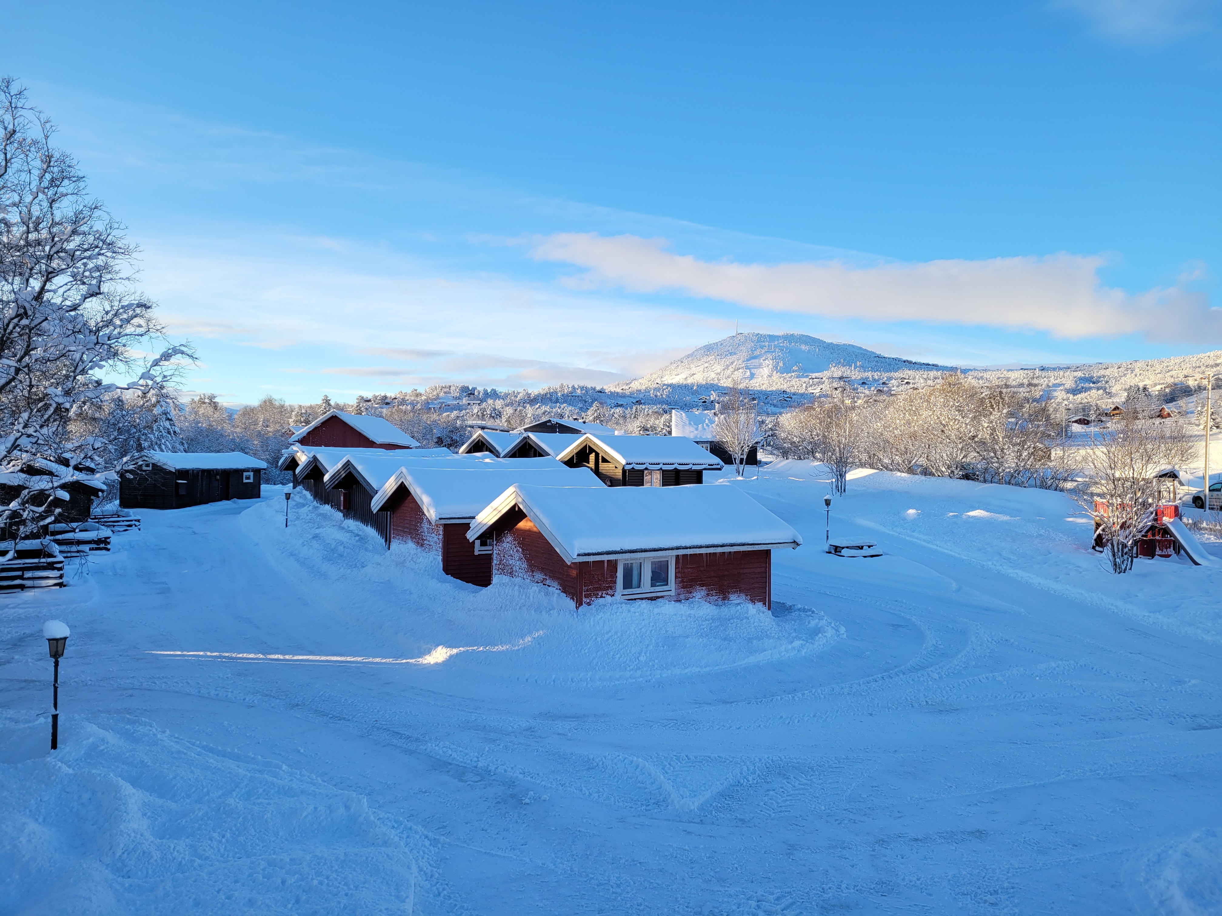 hytenne i geilo med vintersol