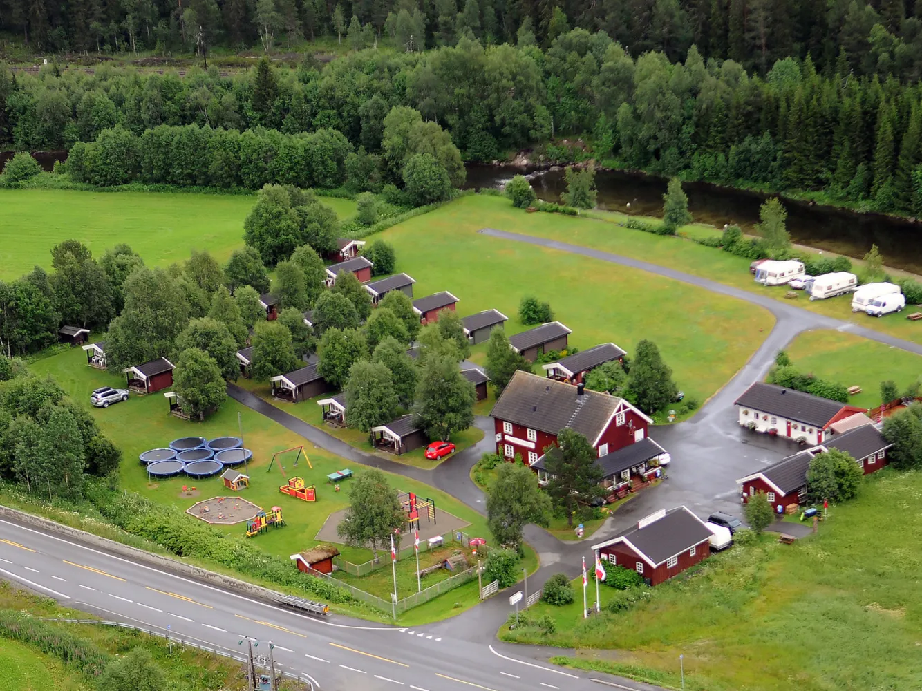 Gullvåg Camping - Oversiktsbilde