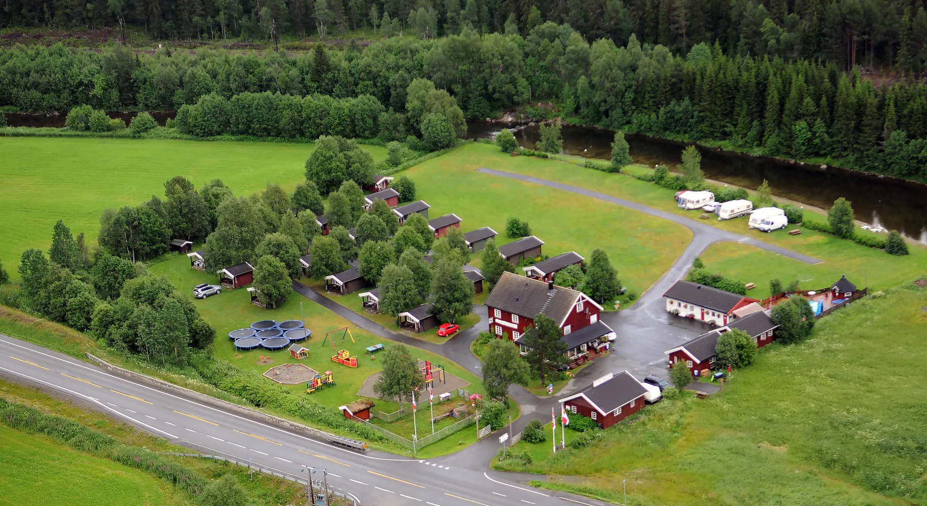 Gullvåg Camping - Oversiktsbilde