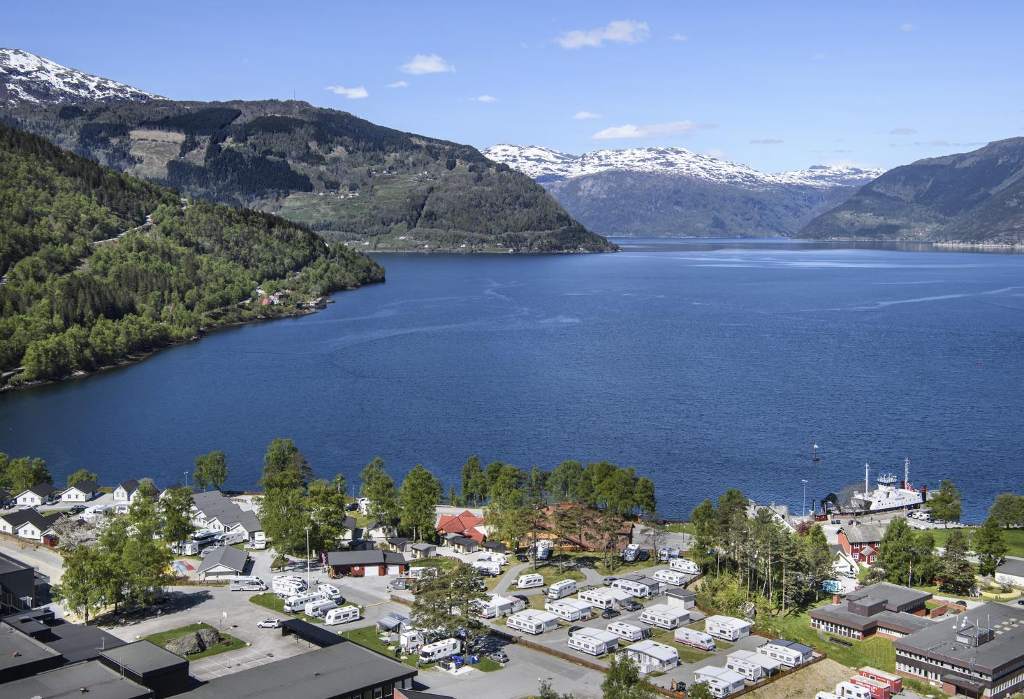 Utsikt over Kinsarvik Camping
