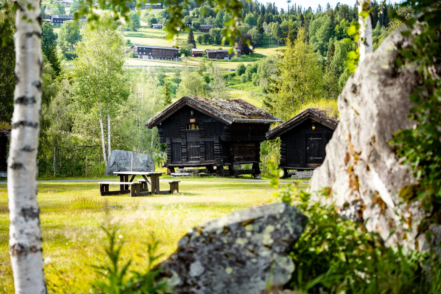 Groven Camping & Hyttegrend - historisk hyttetun